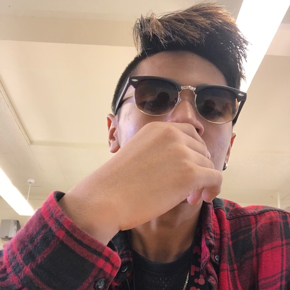 Meet your Posher, Matthew - Picture 1 of 1